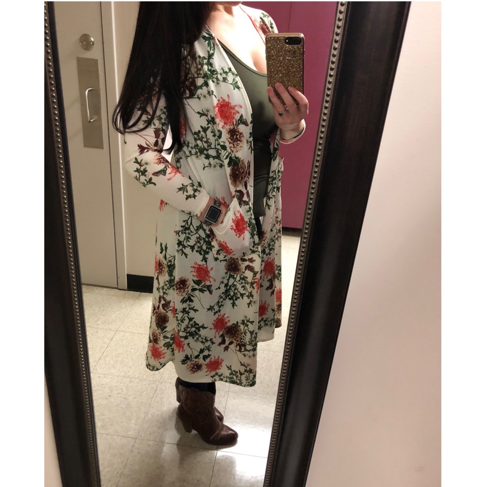 Lularoe Sarah- size small. *EUC!